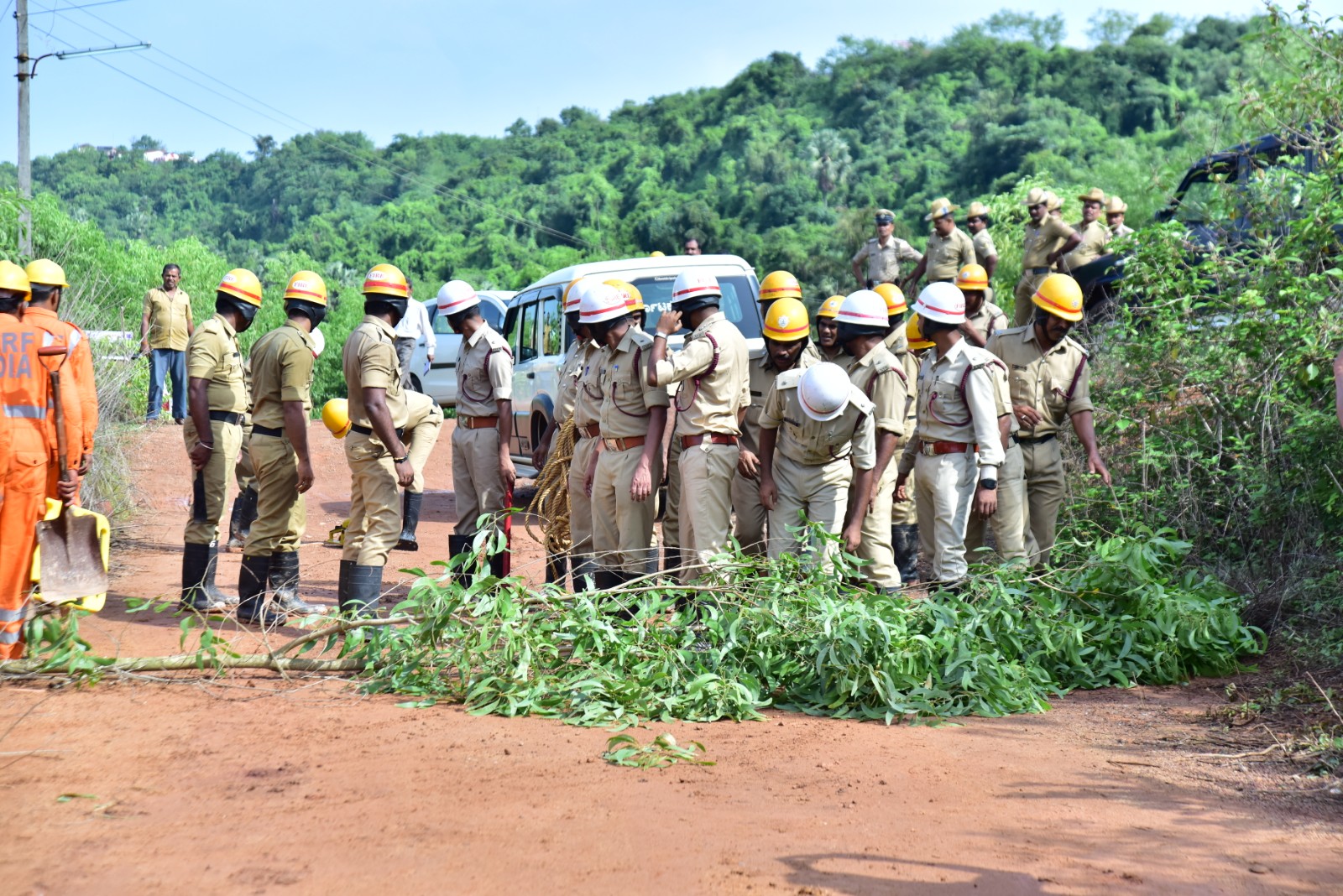 ಮಂಗಳೂರು ವಿಮಾನ ನಿಲ್ದಾಣ ಬಳಿ ಭೂಕುಸಿತ !