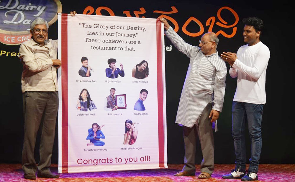 ರಾಜಕಾರಣಿಗಳು ಕಲಾಸಕ್ತಿ ಬೆಳೆಸಿದರೆ ಜನಸಾಮಾನ್ಯರಾಗಿ ಬದುಕಲು ಸಾಧ್ಯ: ಹೆಗ್ಡೆ