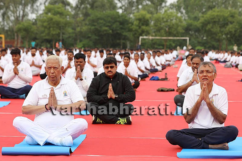 ಸತ್ಯ-ಅಹಿಂಸೆ ಪಾಲನೆಯೇ ಯೋಗಾಸನದ ಅಂತಿಮ ಧ್ಯೇಯ: ರಾಜ್ಯಪಾಲ ವಜುಭಾಯಿ ವಾಲಾ