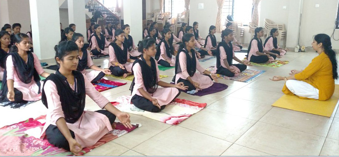 ಆರೋಗ್ಯ ಸಮತೋಲನಕ್ಕೆ ಯೋಗ ಸಾಧನ:ಡಾ.ಬಲ್ಲಾಳ್