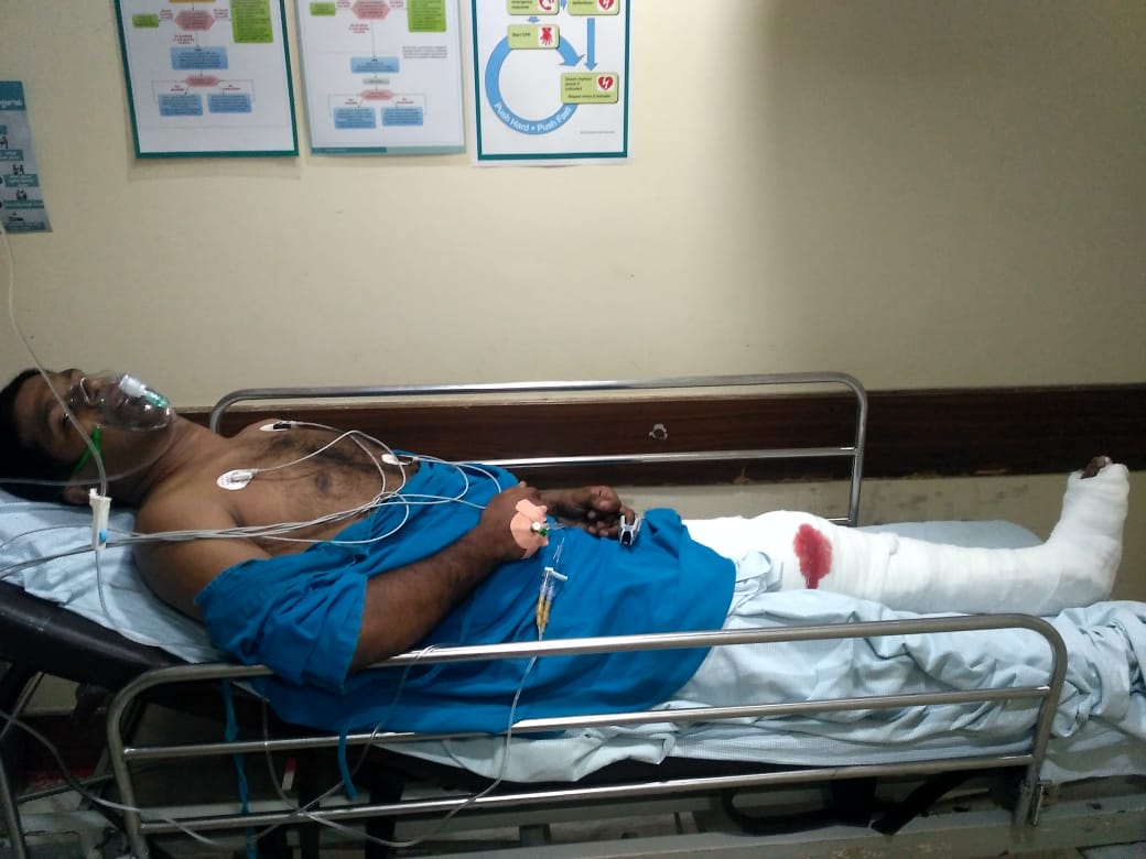 ಕಾರು ಅಪಘಾತ: ಪತ್ರಕರ್ತ ಸೇರಿ ಮೂವರಿಗೆ ಗಂಭೀರ ಗಾಯ