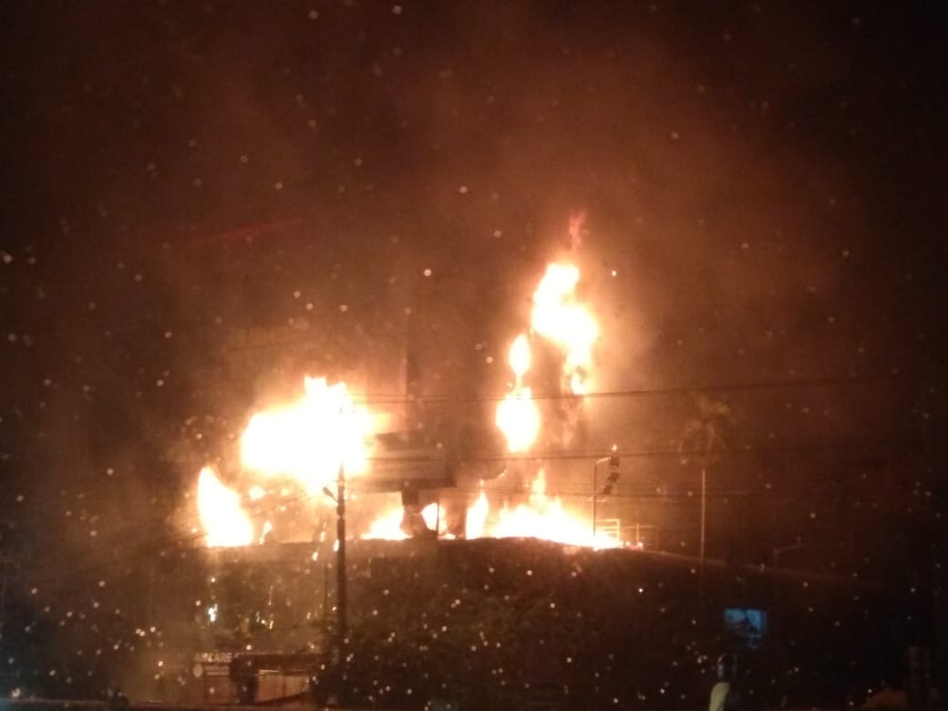 ಉಡುಪಿ: ಇಂದ್ರಾಳಿಯ ದ್ವಿಚಕ್ರ ವಾಹನ ಶೋರೂಂ ನಲ್ಲಿ ಭಾರೀ ಬೆಂಕಿ