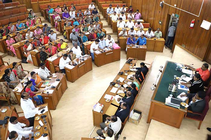 ಬಿಬಿಎಂಪಿ ಕೌನ್ಸಿಲ್ ಸಭೆ: ಗಿರೀಶ್ ಕಾರ್ನಾಡ್‌ಗೆ ಗೌರವ ಸಲ್ಲಿಸದ ಬಿಜೆಪಿ ಸದಸ್ಯರು