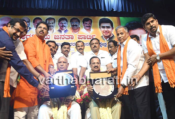 ಬರದ ಕಠಿಣ ಪರಿಸ್ಥಿತಿಯಲ್ಲಿ ಸಿಎಂಗೆ ವಿದೇಶ ಪ್ರವಾಸ ಅಗತ್ಯವಿತ್ತಾ: ಯಡಿಯೂರಪ್ಪ ಪ್ರಶ್ನೆ