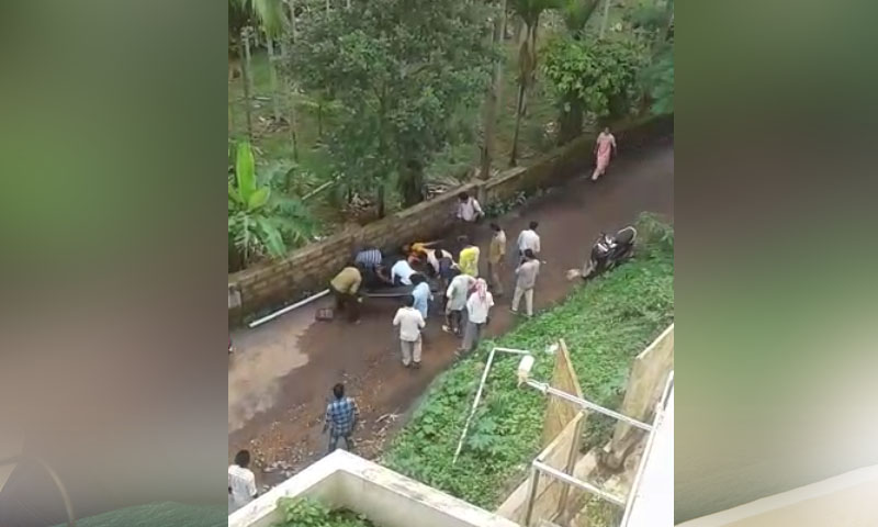 ಬಗಂಬಿಲ: ಪ್ರೇಮಿಯಿಂದ ಇರಿತಕ್ಕೊಳಗಾದ ಯುವತಿಗೆ ಚಿಕಿತ್ಸೆ ಮುಂದುವರಿಕೆ