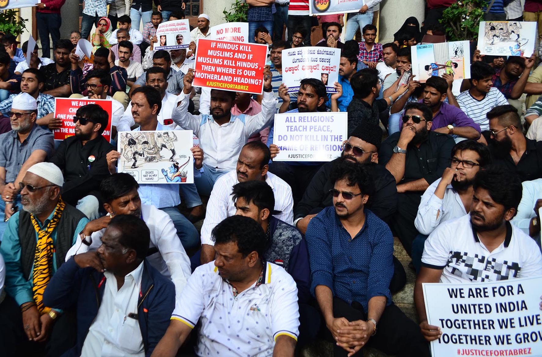 ಕೋಮುವಾದಿಗಳಿಂದ ದಲಿತ, ಅಲ್ಪಸಂಖ್ಯಾತರನ್ನು ರಕ್ಷಿಸಲು ಮಸೂದೆ ಜಾರಿಯಾಗಲಿ