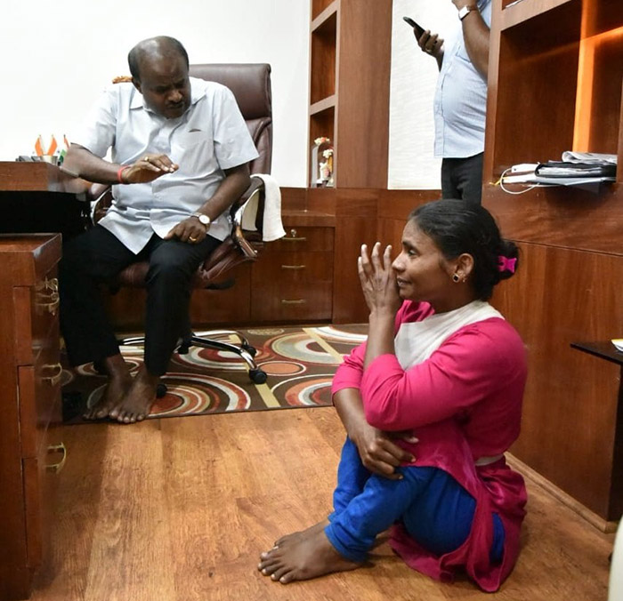 ವಿಕಲಚೇತನ ಮಹಿಳೆಯ ಸ್ವಾವಲಂಬನೆಗೆ ಮುಖ್ಯಮಂತ್ರಿ ಕುಮಾರಸ್ವಾಮಿ ನೆರವು
