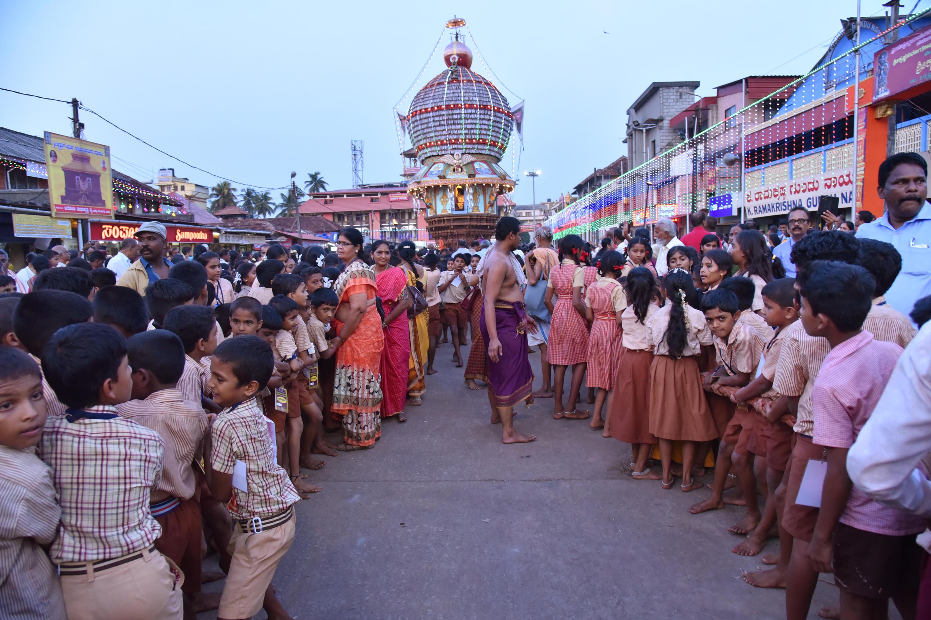 ಚಿಣ್ಣರ ಸಂತರ್ಪಣೆ ಫಲಾನುಭವಿ ಶಾಲಾ ಮಕ್ಕಳ ಸಮಾವೇಶ