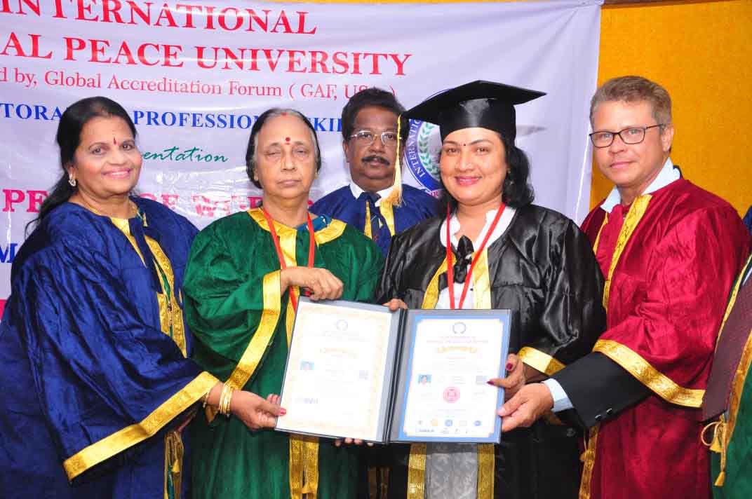 ಕಲಾವಿದೆ ಶೋಭಾ ರೈಗೆ ಗೌರವ ಡಾಕ್ಟರೇಟ್ ಪ್ರದಾನ