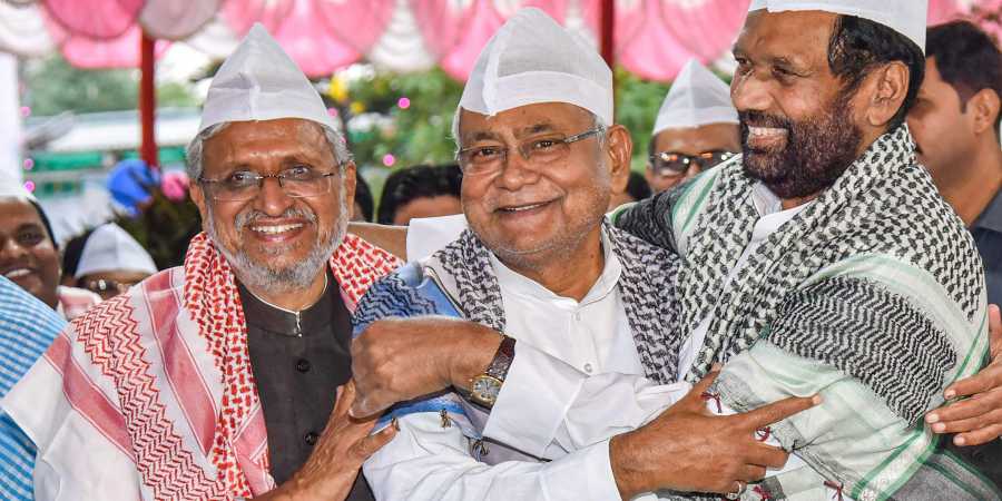 ಎನ್‌ಡಿಎ ಒಡಕು: ಶುಭಾಶಯ ವಿನಿಮಯ ಮಾಡಿಕೊಳ್ಳದ ಬಿಹಾರ ಸಿಎಂ- ಡಿಸಿಎಂ !