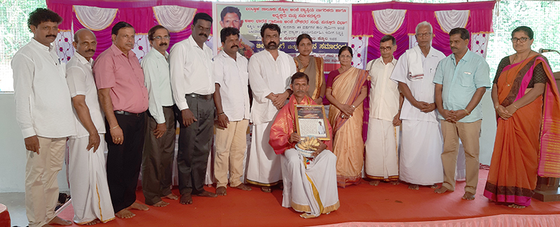ಕೊಯಿಲ: ನಿವೃತ್ತ ಅಂಚೆ ಬಟವಾಡೆದಾರ ಕೊರಗಪ್ಪ ಪೂಜಾರಿಗೆ ಬೀಳ್ಕೊಡುಗೆ, ಸಮ್ಮಾನ