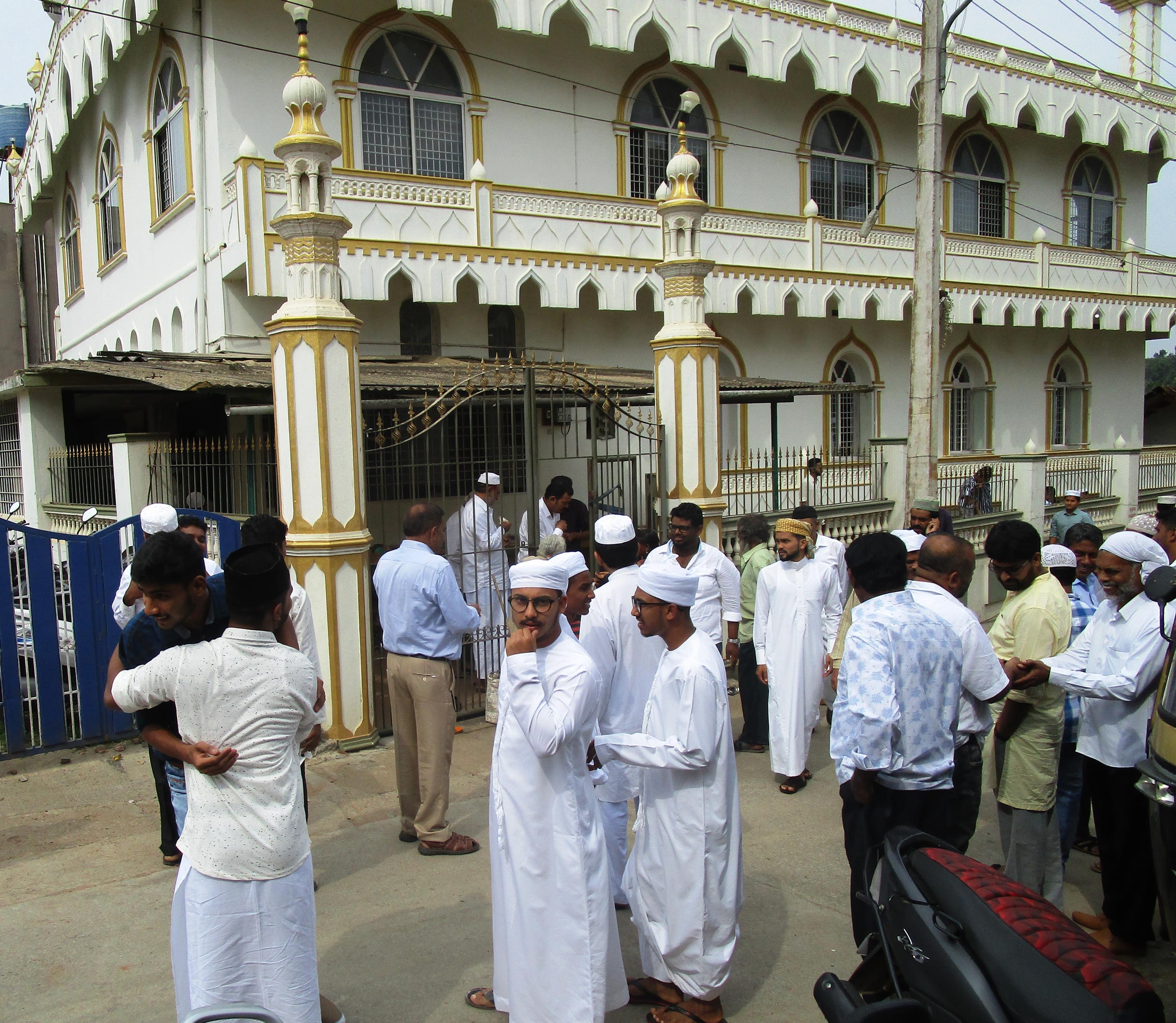 ಮೂಡಿಗೆರೆಯ ಎಲ್ಲೆಡೆ ಈದುಲ್ ಫಿತ್ರ್ ಸಡಗರ
