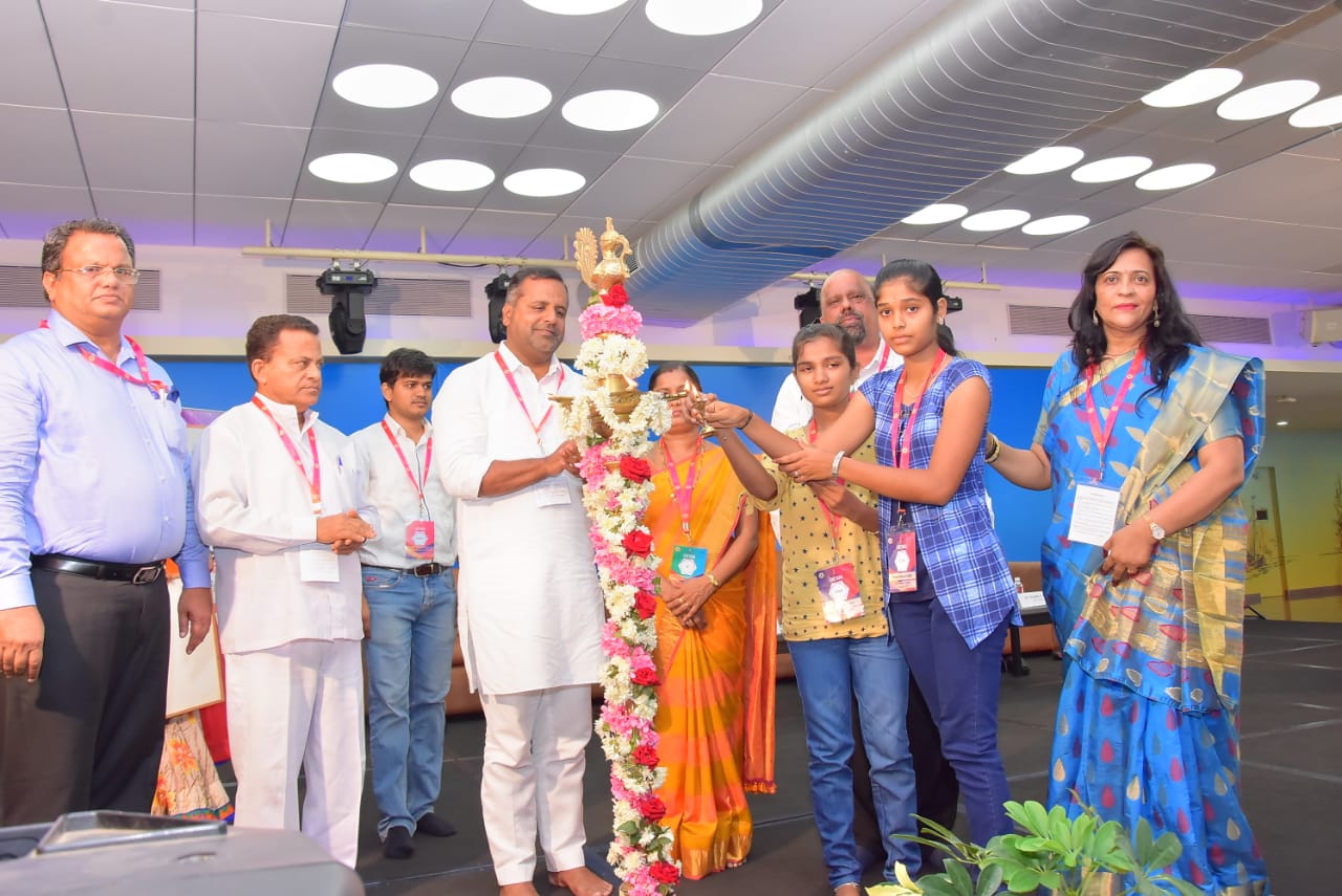 ಇನ್‍ಫೋಸಿಸ್ ಕ್ಯಾಂಪಸ್‍ನಲ್ಲಿ ಎಸೆಸೆಲ್ಸಿಯಲ್ಲಿ ಅಗ್ರ ಅಂಕ ಪಡೆದ 500 ವಿದ್ಯಾರ್ಥಿಗಳು