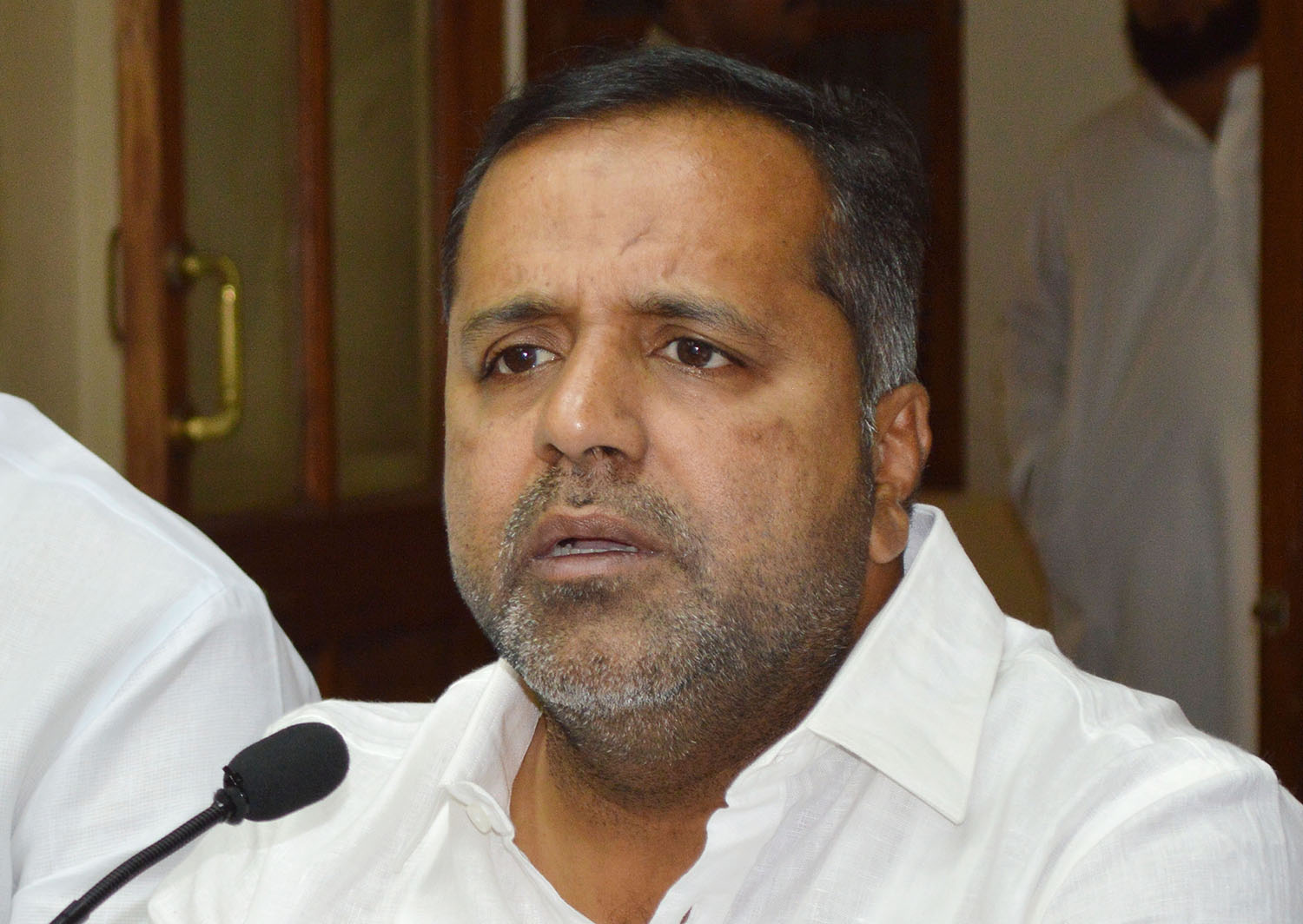 ಮನೆ, ಬಡಾವಣೆ ನಿರ್ಮಾಣಕ್ಕೆ ಆನ್‌ಲೈನ್ ಪರವಾನಿಗೆ: ನಗರಾಭಿವೃದ್ಧಿ ಸಚಿವ ಯು.ಟಿ.ಖಾದರ್