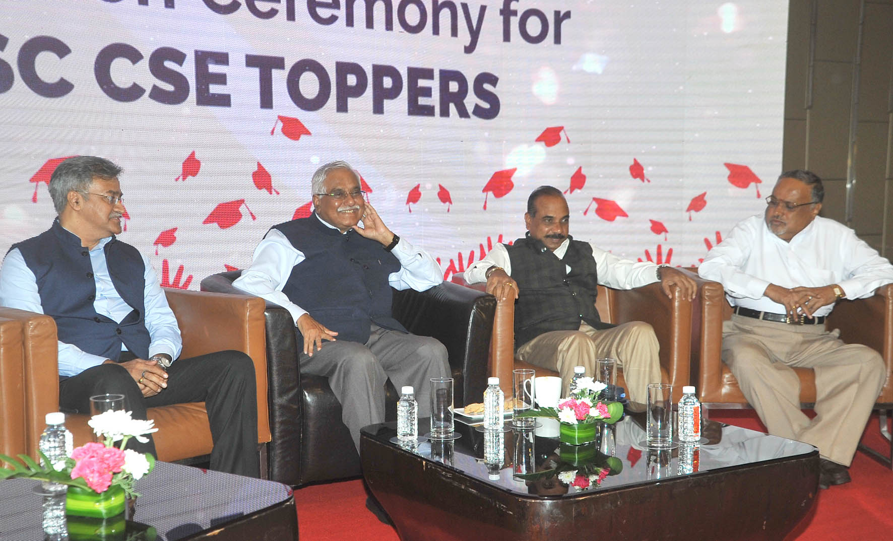 ಸಂವಿಧಾನದ ನೆಲೆಯಲ್ಲೇ ಅಧಿಕಾರಿಗಳು ಕಾರ್ಯನಿರ್ವಹಿಸಬೇಕು: ನಿವೃತ್ತ ನ್ಯಾ.ಗೋಪಾಲಗೌಡ