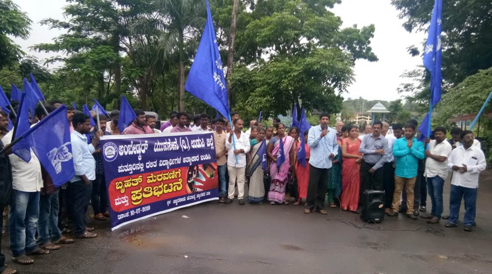 ಪುತ್ತೂರು ದಲಿತ ವಿದ್ಯಾರ್ಥಿಗಳ ಅತ್ಯಾಚಾರ ಘಟನೆ: ದ.ಕ. ಜಿಲ್ಲಾ ಡಿ.ಸಿ., ಎಸ್ಪಿ ಅಮಾನತಿಗೆ ಜಯನ್ ಮಲ್ಪೆಆಗ್ರಹ