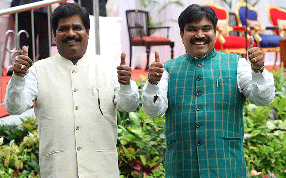 ವಿರೋಧ ಪಕ್ಷದ ಕಡೆ ಪ್ರತ್ಯೇಕ ಆಸನ ಕಲ್ಪಿಸಲು ಕೋರಿ ಸ್ಪೀಕರ್‌ಗೆ ಪಕ್ಷೇತರ ಶಾಸಕರ ಪತ್ರ