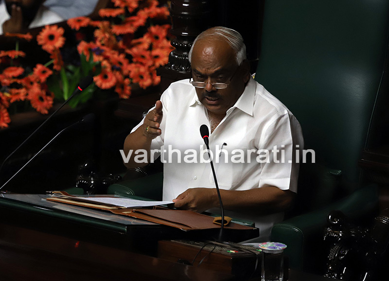 ಶಾಸಕರ ರಾಜೀನಾಮೆಗೆ ಸಂಬಂಧಿಸಿದ ಪ್ರಮಾಣಪತ್ರ ಸುಪ್ರೀಂಕೋರ್ಟ್‌ಗೆ ಸಲ್ಲಿಕೆ