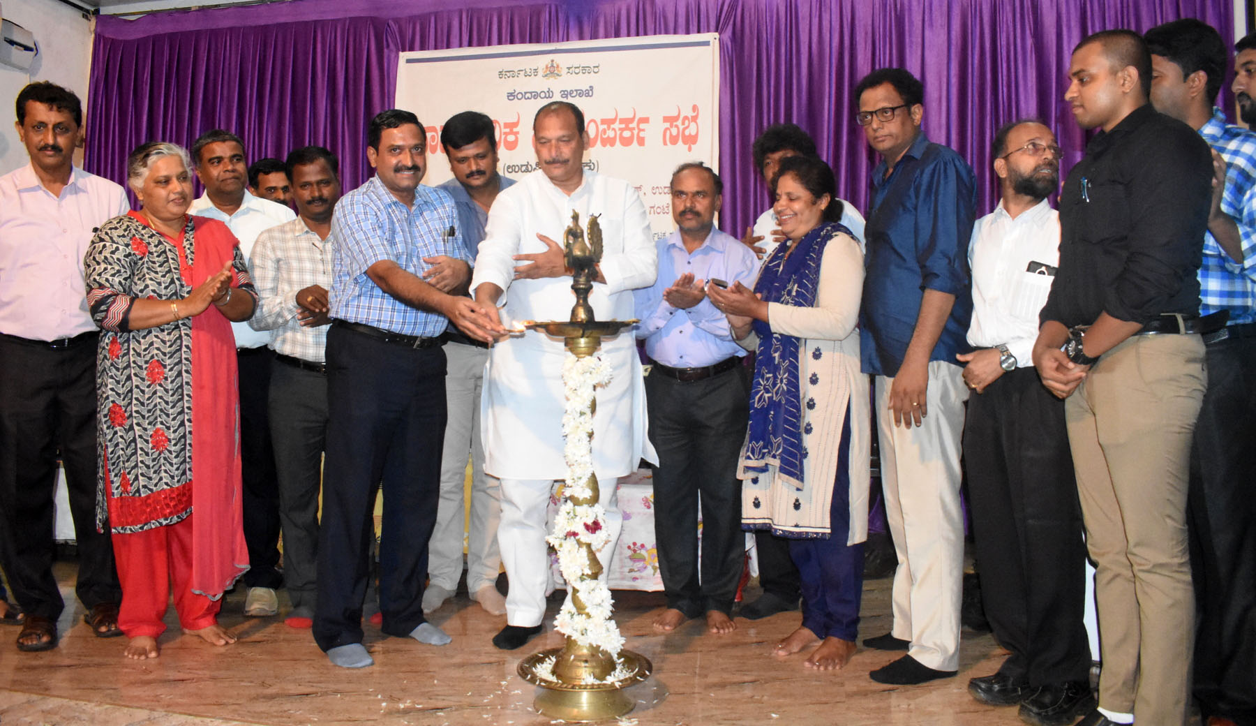 ಜನರ ಸಮಸ್ಯೆಗೆ ಸ್ಪಂದಿಸದ ಅಧಿಕಾರಿಗಳ ವಿರುದ್ಧ ನಿರ್ದಾಕ್ಷಿಣ್ಯ ಕ್ರಮ: ಐವನ್ ಡಿಸೋಜ