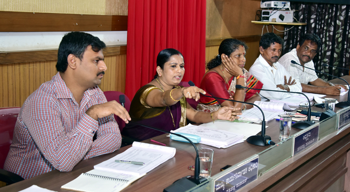 ಮಂಗಳೂರು ವಿಮಾನ ನಿಲ್ದಾಣಕ್ಕೆ ಕೋಟಿ ಚೆನ್ನಯ ಹೆಸರು ರಾಜ್ಯ ಸರಕಾರಕ್ಕೆ ನಿರ್ಣಯ ಸಲ್ಲಿಕೆ: ಡಾ. ಸೆಲ್ವಮಣಿ