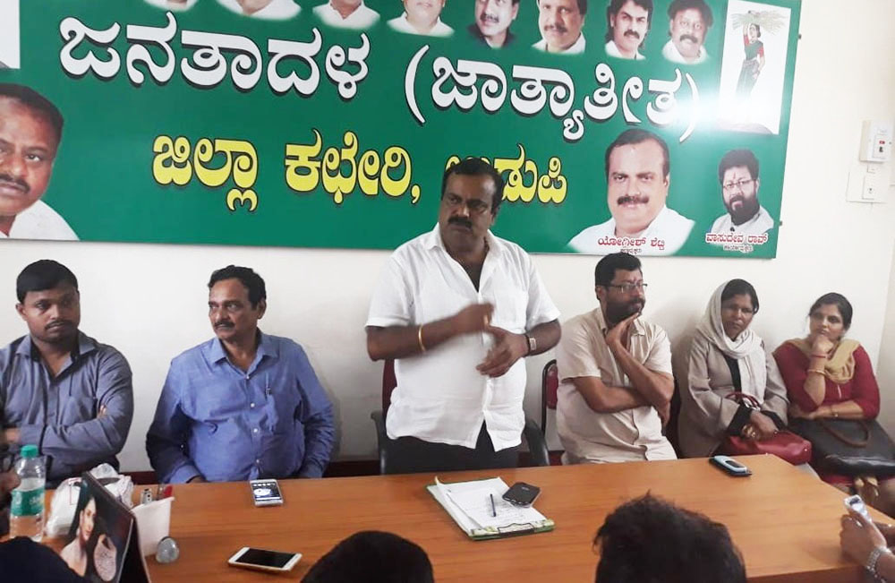 ಬಿಜೆಪಿಯ ವಾಮಮಾರ್ಗದಿಂದ ರಾಜ್ಯ ಸರಕಾರ ಪತನ: ಯೋಗೀಶ್ ಶೆಟ್ಟಿ