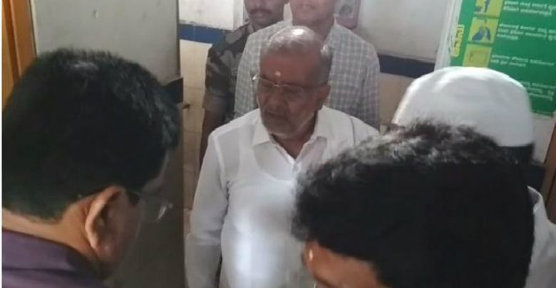 ಶೌಚಾಲಯ ಸ್ವಚ್ಛತೆ ಕಾಪಾಡದ ಇಂಜಿನಿಯರ್ ಅಮಾನತಿಗೆ ಸಚಿವ ಜಿ.ಟಿ.ದೇವೇಗೌಡ ಸೂಚನೆ