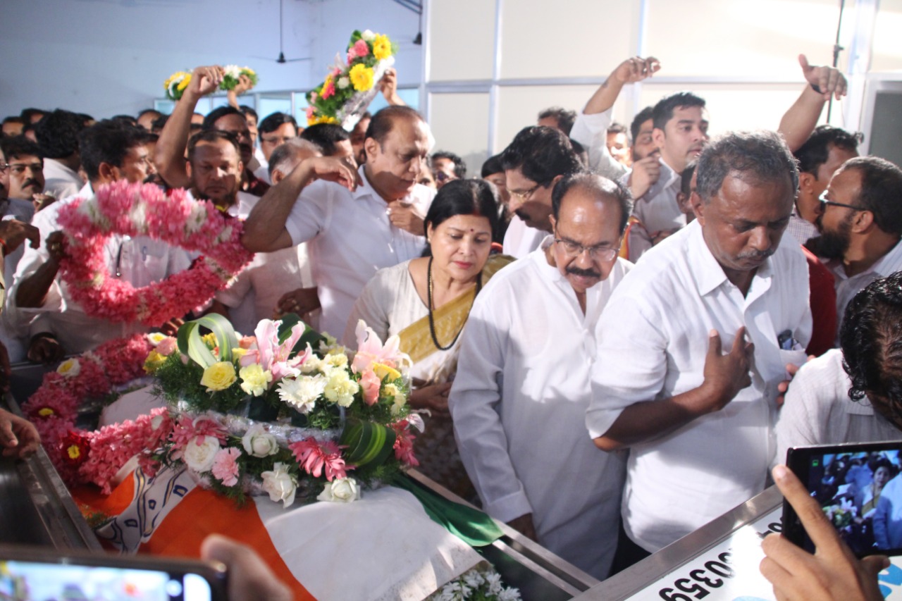 ಮಾಜಿ ಶಾಸಕ ಗೋಪಾಲ ಭಂಡಾರಿಗೆ ಅಂತಿಮ ನಮನ