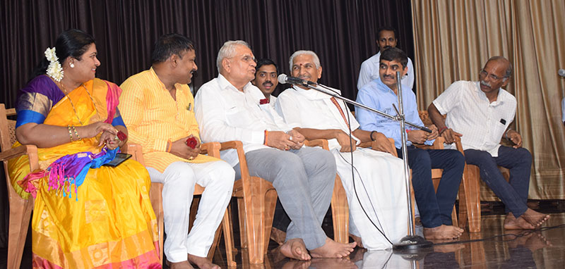 ಪ್ರಧಾನಿ ನರೇಂದ್ರ ಮೋದಿ ಇಡೀ ದೇಶದ ಆಸ್ತಿ: ಸೋಮಾಭಾಯಿ ಮೋದಿ