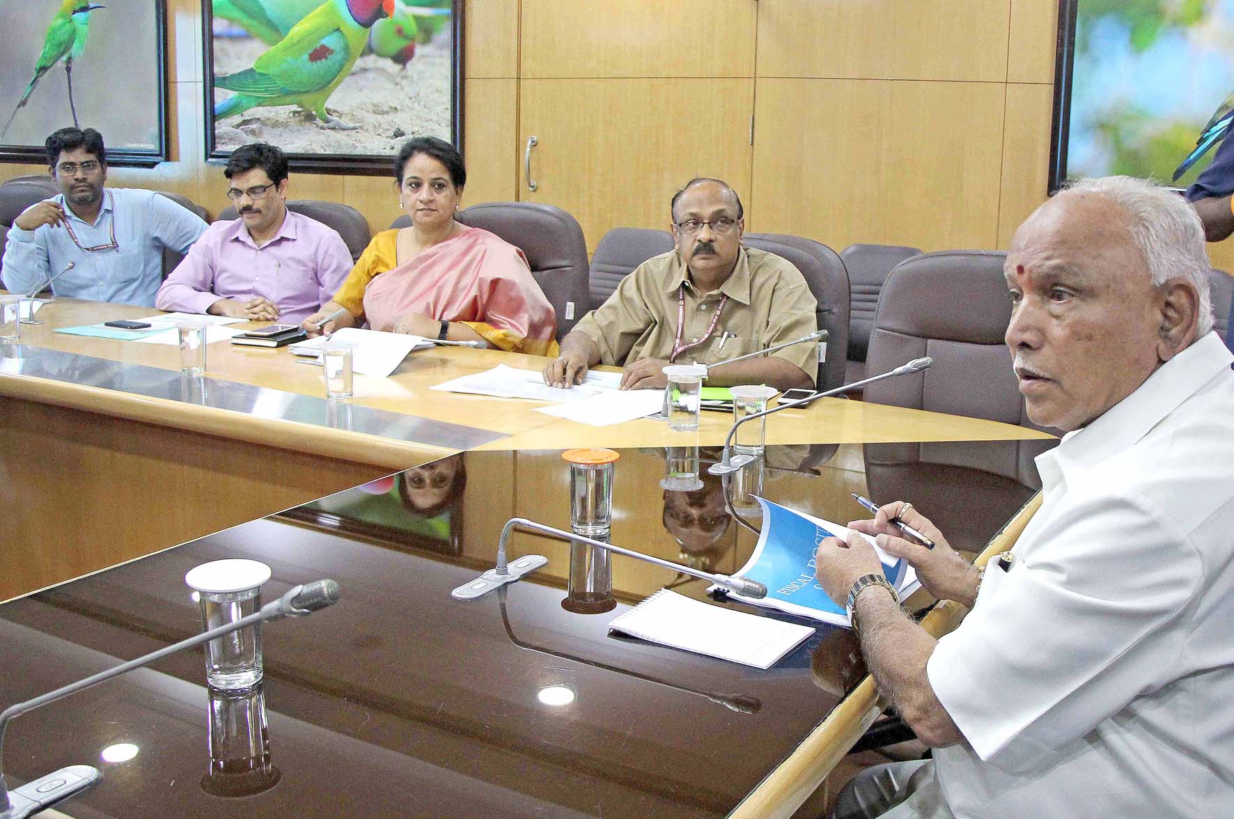 ಸಾಲಮನ್ನಾ, ಆರ್ಥಿಕ ಸ್ಥಿತಿ, ಋಣಮುಕ್ತ ಕಾಯ್ದೆ ಪರಿಣಾಮಕಾರಿ ಅನುಷ್ಠಾನ