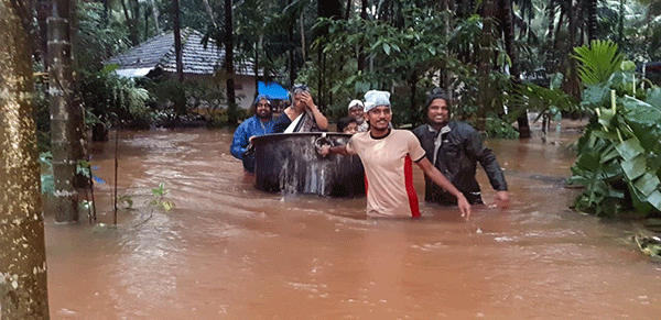 ನೀಲೇಶ್ವರದಲ್ಲಿ 150ಕ್ಕೂ ಅಧಿಕ ಮನೆಗಳು ಜಲಾವೃತ