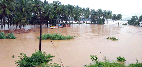 ಬಂಟ್ವಾಳ: 200ರಷ್ಟು ಮನೆಗಳು ಜಲಾವೃತ, 1000ಕ್ಕೂ ಅಧಿಕ ಮಂದಿ ಅತಂತ್ರ