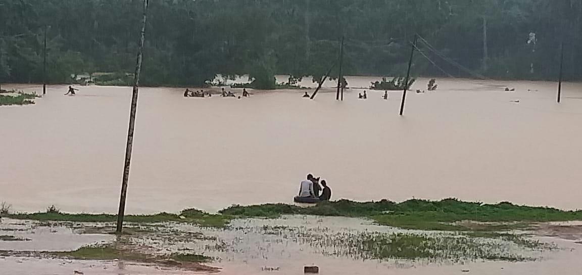 ಸಜಿಪನಡುವಿನಲ್ಲಿ ಪ್ರವಾಹ: ಹಲವು ಮನೆಗಳು ಜಲಾವೃತ