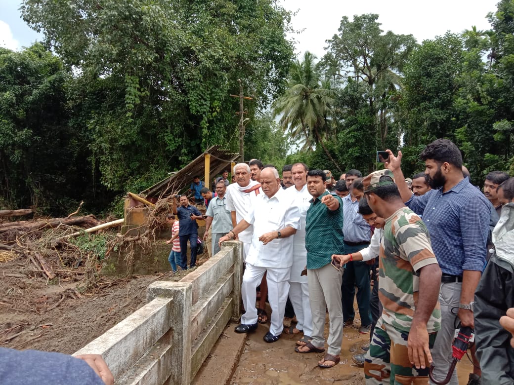 ಸಂತ್ರಸ್ತರಿಗೆ ಹೊಸಮನೆ ನಿರ್ಮಣಕ್ಕೆ ತಲಾ 5ಲಕ್ಷ ರೂ ಪರಿಹಾರ: ಮುಖ್ಯ ಮಂತ್ರಿ ಬಿ.ಎಸ್.ಯಡಿಯೂರಪ್ಪ