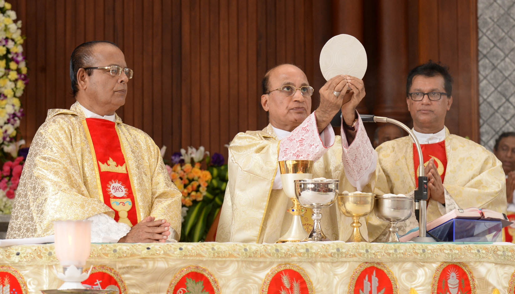 ನಿಸ್ವಾರ್ಥ ಸೇವೆ ಗುಣವನ್ನು ಜೀವನದಲ್ಲಿ ಅಳವಡಿಸಿಕೊಳ್ಳೋಣ:  ಬಿಷಪ್ ಜೆರಾಲ್ಡ್ ಲೋಬೊ