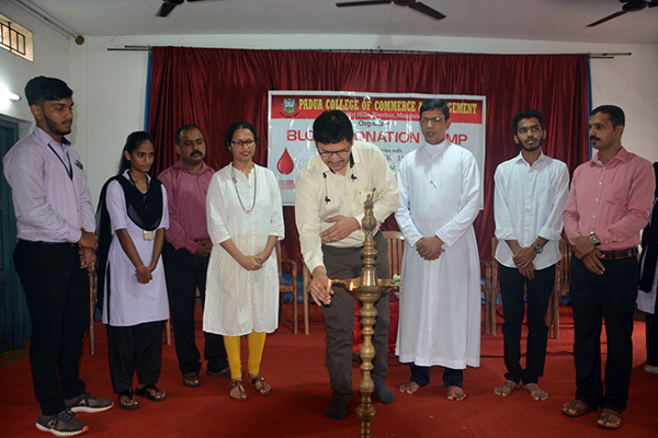 ಪಾದುವ ಕಾಲೇಜು: ರಕ್ತದಾನ ಶಿಬಿರ