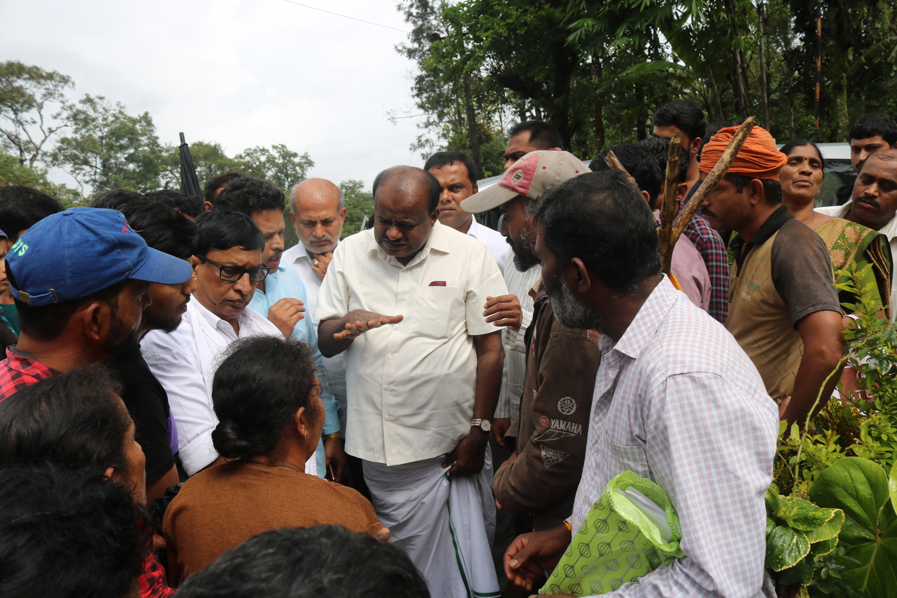 ನೆರೆ ಹಾನಿ ಸಂತ್ರಸ್ತರ ಪುನರ್ವಸತಿಗೆ ಸರಕಾರದ ಮೇಲೆ ಒತ್ತಡ: ಎಚ್.ಡಿ.ಕುಮಾರಸ್ವಾಮಿ