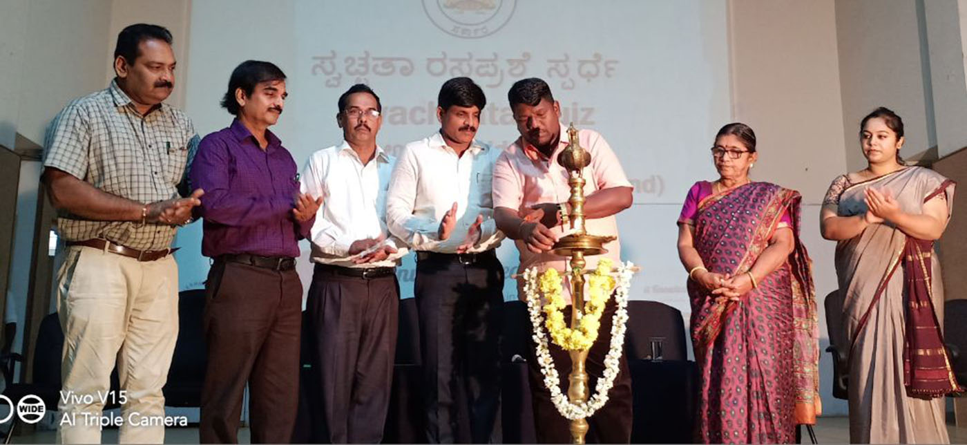 ವಿದ್ಯಾರ್ಥಿಗಳಿಗೆ ಸ್ಚಚ್ಛತೆಯ ಜಾಗೃತಿ ಮೂಡಿಸಿ: ದಿನಕರ ಬಾಬು