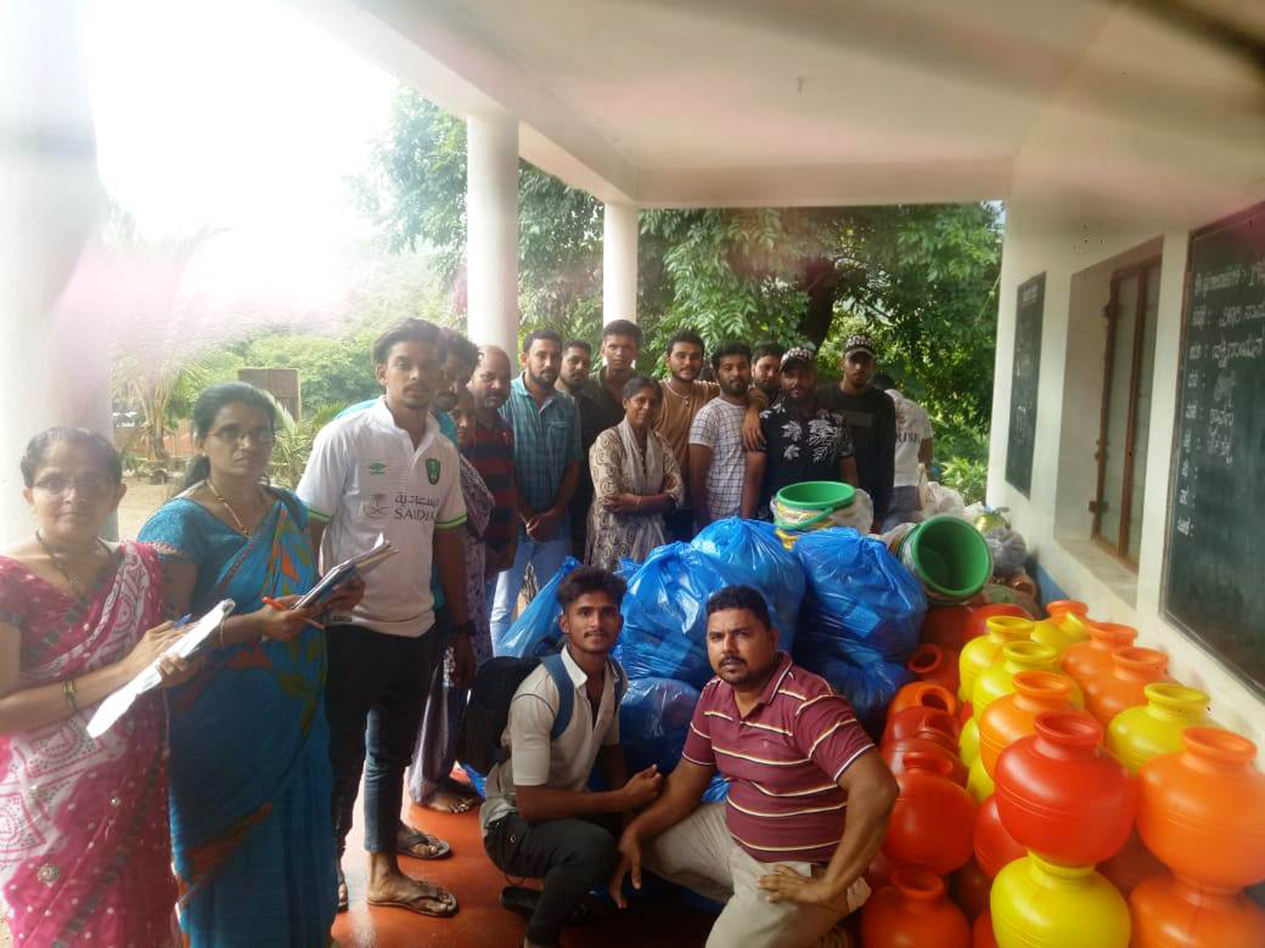 ಪ್ರವಾಹ ಪೀಡಿತ ಸಂತ್ರಸ್ತರಿಗೆ ನೆರವು