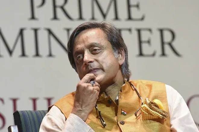 ಮೋದಿ ಹೊಗಳಿಕೆಗಾಗಿ ತರೂರ್ ವಿವರಣೆ ಕೇಳಿದ ಕೇರಳ ಕಾಂಗ್ರೆಸ್