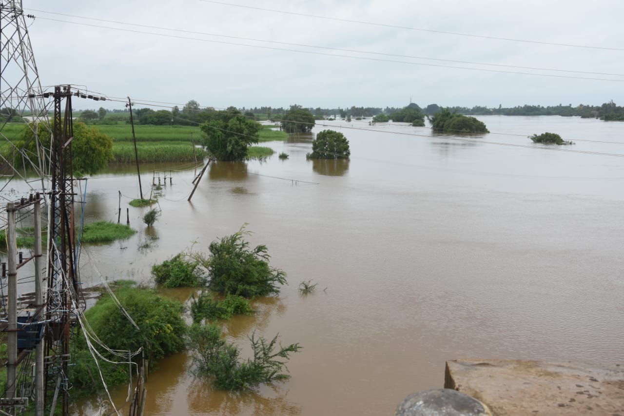 ಮಹಾರಾಷ್ಟ್ರದಲ್ಲಿ ಧಾರಾಕಾರ ಮಳೆ: ಜಲ ದಿಗ್ಬಂಧನ ಭೀತಿಯಲ್ಲಿ ರಾಜ್ಯದ ನೂರಾರು ಗ್ರಾಮಸ್ಥರು