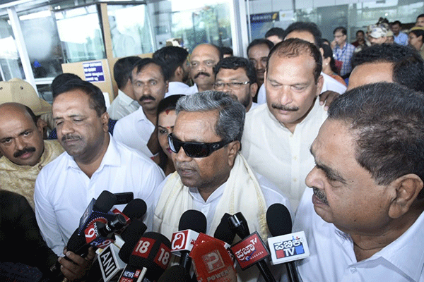 ಡಿಕೆಶಿ ವಿರುದ್ಧ ರಾಜಕೀಯ ದ್ವೇಷ ಸಾಧನೆ: ಸಿದ್ದರಾಮಯ್ಯ