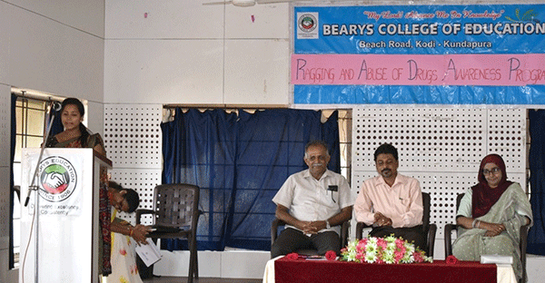 ಬ್ಯಾರೀಸ್ ಶಿಕ್ಷಣ ಮಹಾವಿದ್ಯಾಲಯದಲ್ಲಿ ಮಾದಕ ದ್ರವ್ಯಗಳು ಮತ್ತು ರ್ಯಾಂಗಿಗ್ ಕುರಿತ ಜಾಗೃತಿ ಕಾರ್ಯಕ್ರಮ
