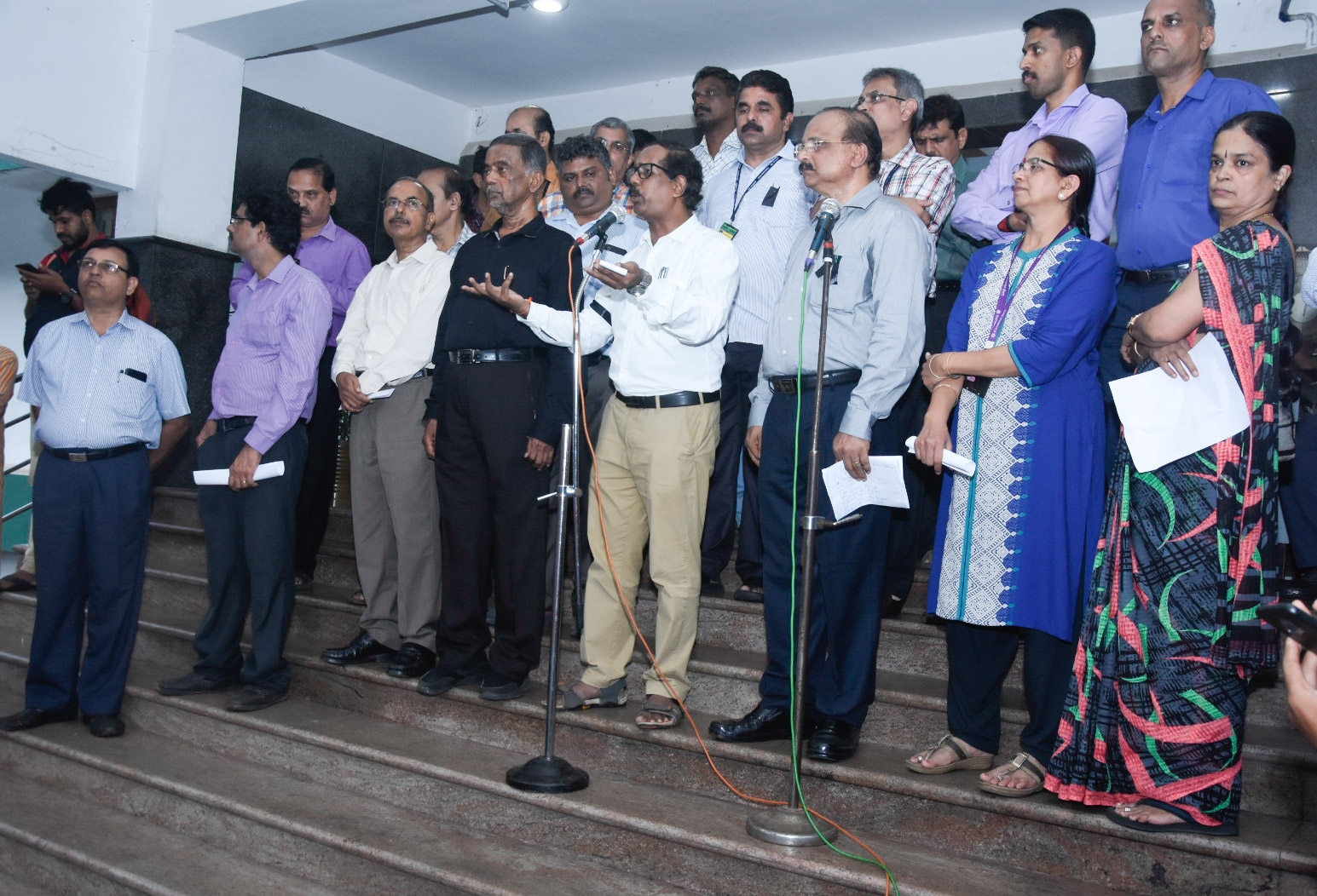 ಬ್ಯಾಂಕ್‌ಗಳ ವಿಲೀನ ಕ್ರಮಕ್ಕೆ ವಿರೋಧ: ಅಖಿಲ ಭಾರತ ಬ್ಯಾಂಕ್ ಅಧಿಕಾರಿಗಳ ಒಕ್ಕೂಟದಿಂದ ಪ್ರತಿಭಟನೆ