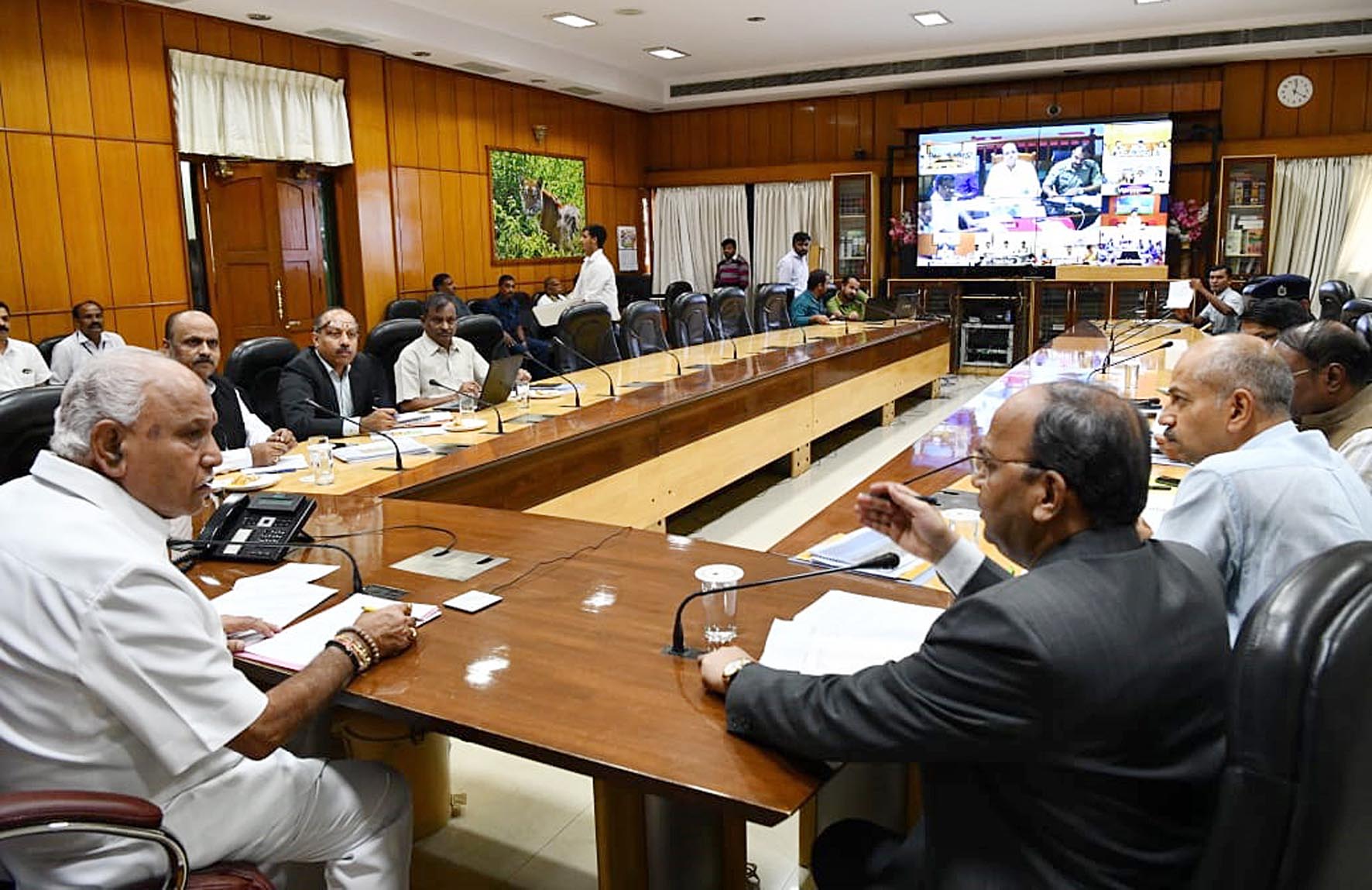 ಉ.ಕ ದಲ್ಲಿ ಪ್ರವಾಹ: ಯುದ್ಧೋಪಾದಿಯಲ್ಲಿ ರಕ್ಷಣಾ ಕಾರ್ಯಕ್ಕೆ ಮುಖ್ಯಮಂತ್ರಿ ಸೂಚನೆ