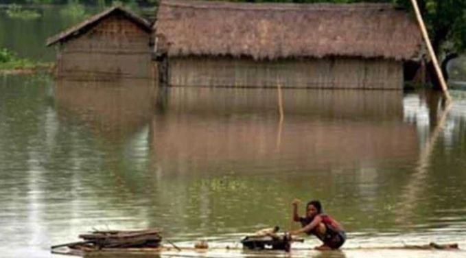 ಬಾಂಗ್ಲಾ ಭೀಕರ ಪ್ರವಾಹಕ್ಕೆ ಕನಿಷ್ಠ 109 ಬಲಿ:16 ಜಿಲ್ಲೆಗಳು ಜಲಾವೃತ