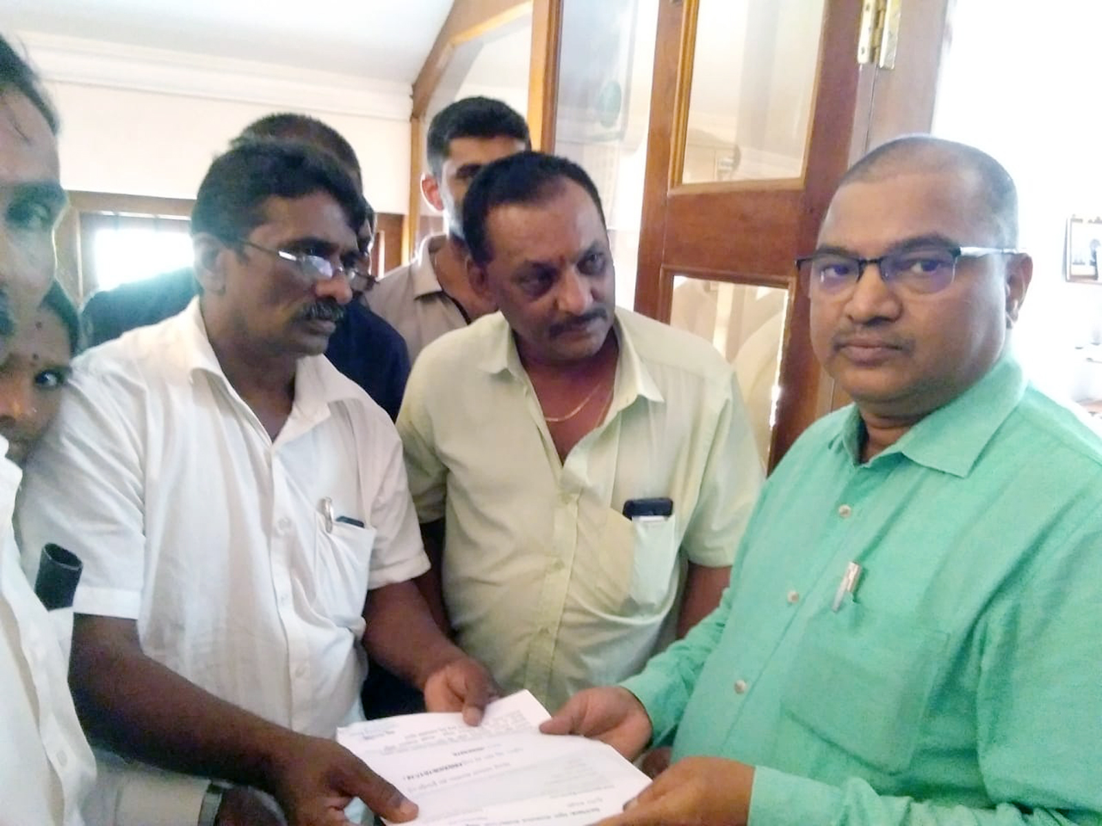 ಶೃಂಗೇರಿ: ಸೆಕ್ಷನ್ 17ರ ಮೀಸಲು ಅರಣ್ಯ ಅಧಿಸೂಚನೆ ಕೈಬಿಡಲು ಆಗ್ರಹಿಸಿ ಮನವಿ