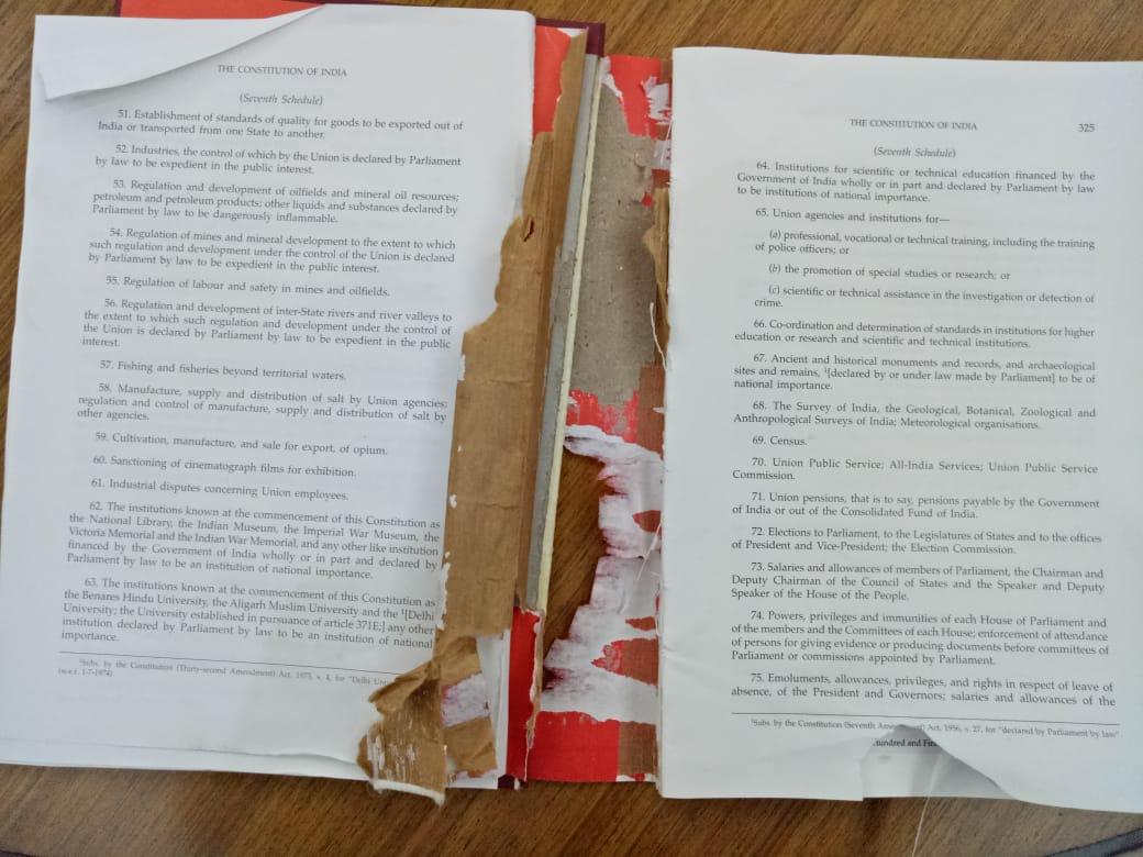 370ನೆ ವಿಧಿ ರದ್ದು: ಸಂವಿಧಾನದ ಪ್ರತಿ ಹರಿದ ಪಿಡಿಪಿ ಸಂಸದ