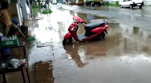 ​ಉಳ್ಳಾಲ: ಮೊಗವೀರಪಟ್ನ ಜನವಸತಿ ಪ್ರದೇಶದಲ್ಲಿ ಕೃತಕ ನೆರೆ