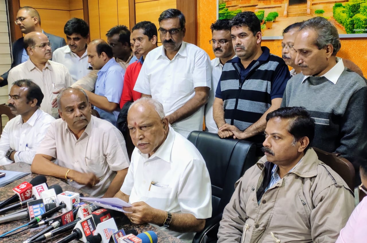 ಬೆಳಗಾವಿಯಲ್ಲಿ ಸಿಎಂ ಬಿಎಸ್‌ವೈ: ನೆರೆ ಹಾವಳಿ ಬಗ್ಗೆ ಅಧಿಕಾರಿಗಳಿಂದ ಮಾಹಿತಿ ಸಂಗ್ರಹ