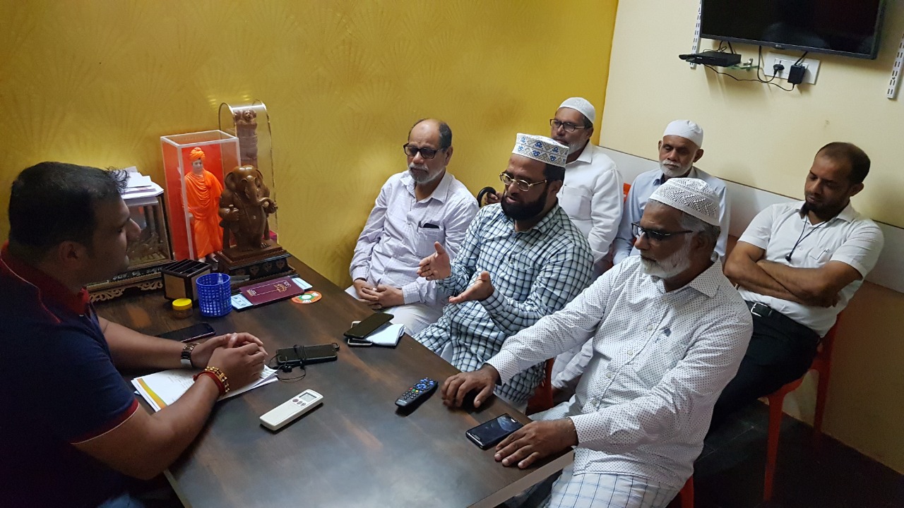 ಭಟ್ಕಳ ಆಧಾರ ಕಾರ್ಡ್ ಸಮಸ್ಯೆ ಬಗೆಹರಿಸುವಂತೆ ಆಗ್ರಹಿಸಿ ತಂಝೀಮ್ ವತಿಯಿಂದ ಶಾಸಕರಿಗೆ ಮನವಿ